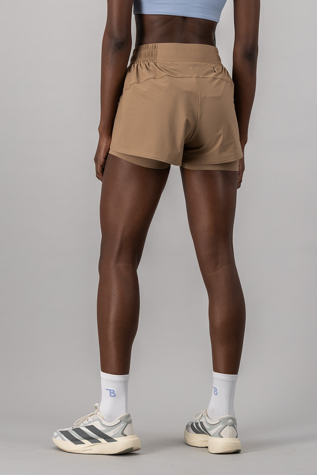 Airflow Run Short - Sandstone